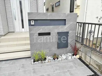 門柱 壁タイル貼り タカショー アヴェルサ 郵便受けポスト LIXIL エクスポスト 宅配ボックス ユニソン ヴィコDB120 ロックガーデン 栗石敷き