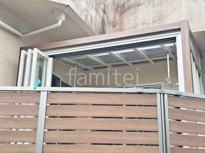 ガーデンサンルーム  LIXIL 木製調ガーデンルームGF 折戸仕様 フラット屋根