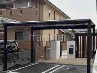 本体色 サンシルバー＋ブラック 屋根色 ブルースモーク(熱線遮断)