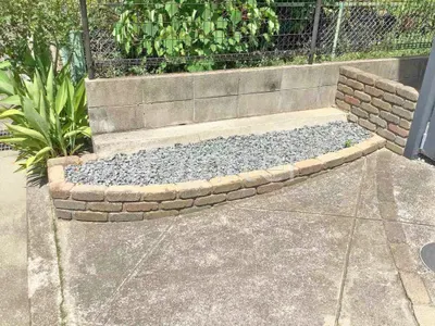 防犯砂利敷き バラス砕石 防草シート加工