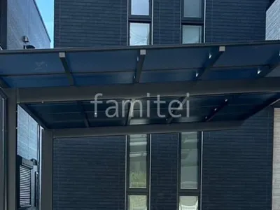 本体色 ブラック 屋根色 ブルーマットS(熱線遮断)