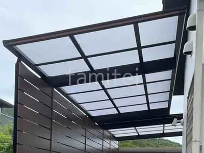 本体色 キャラメルチーク＋カームブラック 屋根色 トーメイマット