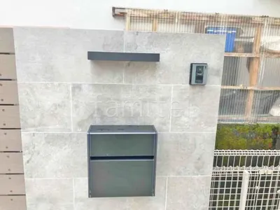 モダン門柱 壁タイル貼り タカショー セラレバンテ 郵便受けポスト 施主支給