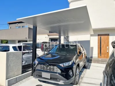 柱色 ブラック 屋根色 ナチュラルシルバーF