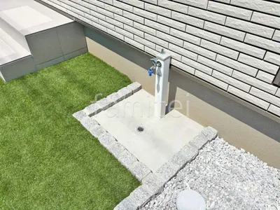 ピンコロ囲い水受け(パン) 土間モルタル仕上げ 洗い場