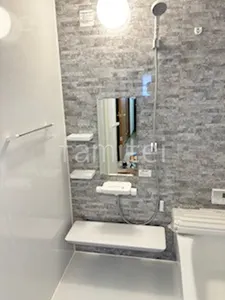 縦長ミラー 収納棚