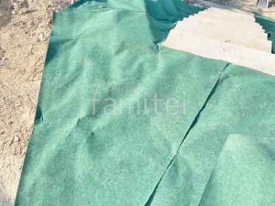 防草シート敷き