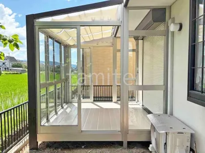 引き戸 樹脂デッキ サンルーム（テラス囲い） YKKAP 木製調 ソラリアF フラット屋根