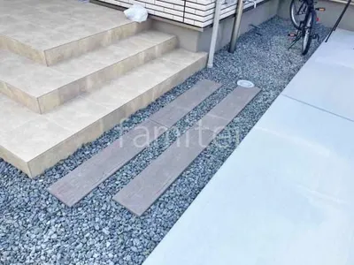 コンクリート製枕木(擬木) 東洋工業 レイルスリーパーペイブライト