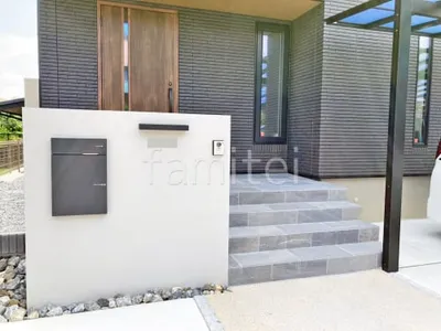 塗り壁門柱 エスケー化研 ベルアート塗装 宅配ボックス ユニソン ヴィコDB100