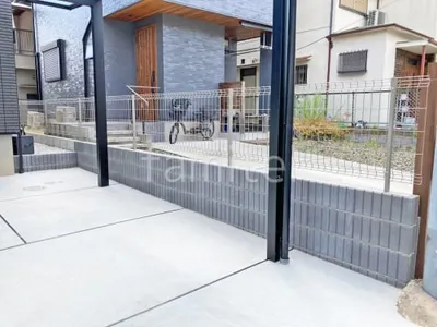 ブロック塀 （化粧ブロック） ユニソン レクト  スチールメッシュ フェンス YKKAP イーネット3F型 スチール柱 境界・メッシュ