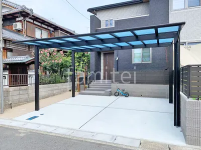 本体色 カームブラック 屋根色 クリアマット