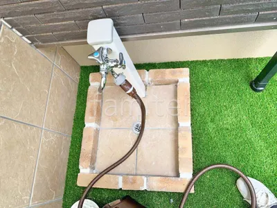 レンガ囲い水受け(パン) タイル張り仕上げ 洗い場