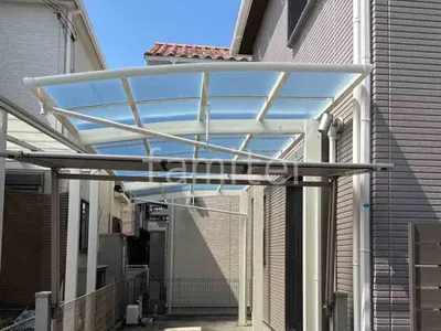 本体色 ホワイト 屋根色 クリアマット(熱線遮断)