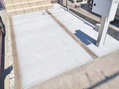 玄関アプローチ 土間コンクリート