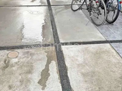 床洗い出し仕上げ 目地埋め