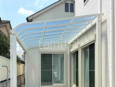 本体色 ホワイト 屋根色 クリアマット(熱線遮断)