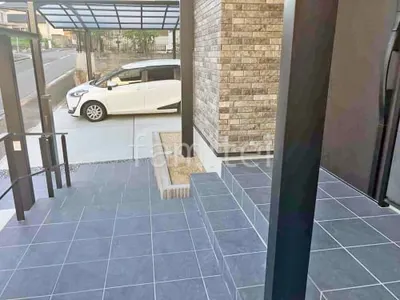 玄関アプローチ階段 床タイル貼り リビエラ エタニティ