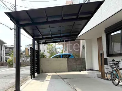 カーポート１台＋延長 （1.5台縦連棟） LIXIL ネスカＦ フラット屋根