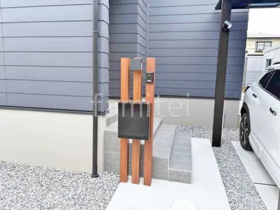 木製調デザインアルミ角柱門柱 プランパーツ 郵便受けポスト LIXIL フラット横型ポスト