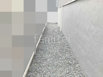 犬走り 防犯砂利敷き バラス砕石 防草シート加工