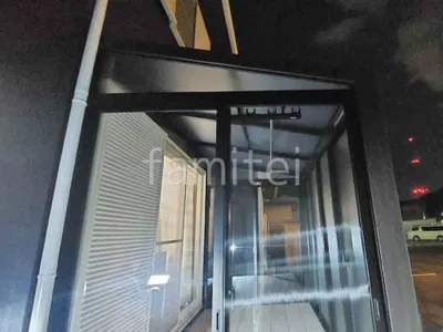 引き戸 樹脂デッキ サンルーム（テラス囲い） YKKAP 木製調 ソラリアF フラット屋根