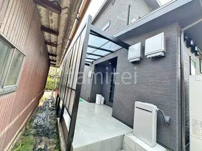 本体色 ブラック