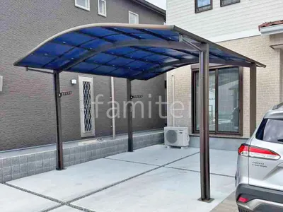 本体色 ブラウン 屋根色 アースブルー(マット調)