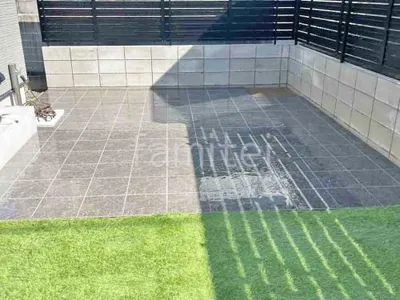 床タイル張り  LIXIL グレイスランド スクエア 石・ストーン調