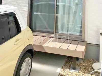 人工木デッキ  LIXIL 人工木 樹ら楽ステージ 