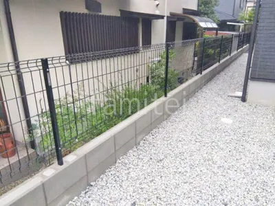 ブロック塀 （化粧ブロック） 太陽エコブロックス 普通CB  スチールメッシュ フェンス YKKAP イーネット3F型 スチール柱 境界・メッシュ