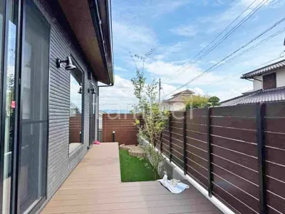 人工木デッキ  LIXIL 人工木 樹ら楽ステージ 