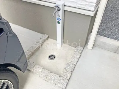 ピンコロ囲い水受け(パン) 土間モルタル仕上げ 洗い場