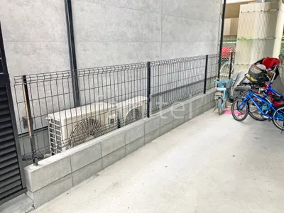 ブロック塀 （化粧ブロック） 太陽エコブロックス 普通CB  スチールメッシュ フェンス YKKAP イーネット3F型 スチール柱 境界・メッシュ