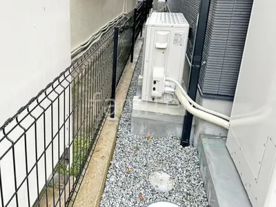 犬走り 防犯砂利敷き バラス砕石 防草シート加工