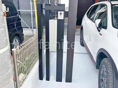 木製調デザインアルミ角柱門柱 LIXIL デザイナーズパーツ枕木材 郵便受けポスト スリム縦型ポスト