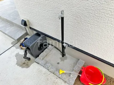 立水栓 施主支給 ピンコロ囲い水受け(パン) 土間モルタル仕上げ 洗い場