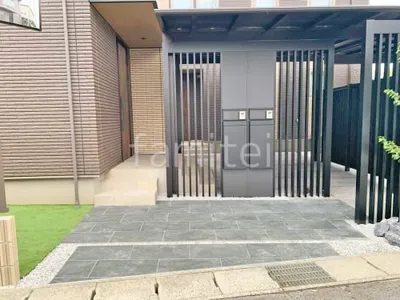 玄関アプローチ 床タイル貼り LIXIL ベスパ