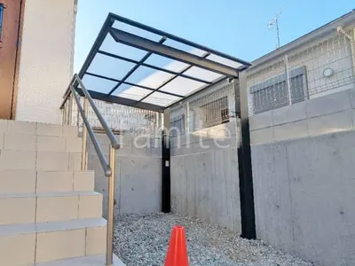 本体色 ブラック 屋根色 クリアマット