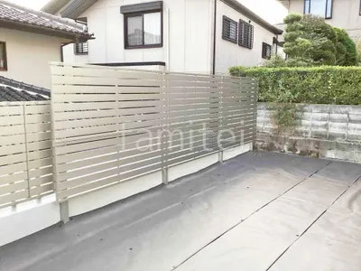 目隠しフェンス塀 YKKAP シンプレオYS3型 2段柱