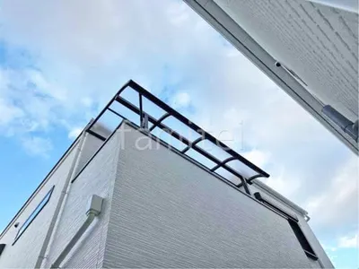 ２階ベランダ屋根  YKKAP ソラリアR アール屋根 スタンダード 壁付