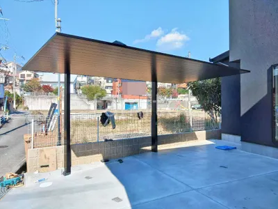 柱色 ブラック 屋根色 ブラック