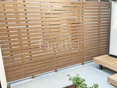 アルミ形材 フェンス LIXIL 木製調AA YS3型 横スリット(板張り) アルミ多段柱 目隠し 木調・ラティス