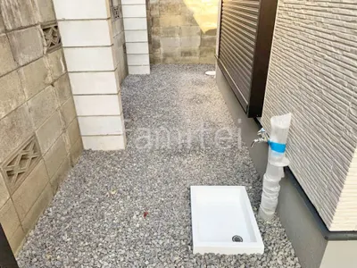 犬走り 防犯砂利敷き バラス砕石 防草シート加工