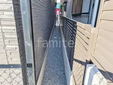 犬走り 防犯砂利敷き バラス砕石 防草シート加工