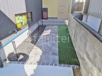 玄関アプローチ 床平板敷き ユニソン ミュゼオF