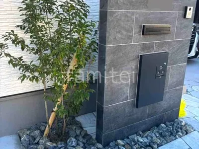 シンボルツリー ソヨゴ 常緑樹 植栽 ロックガーデン 揖斐石敷き