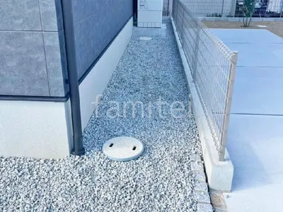 犬走り 防犯砂利敷き バラス砕石 防草シート加工