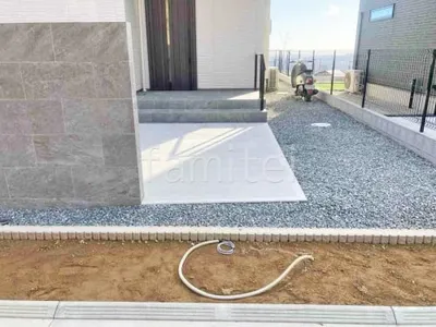 玄関アプローチ 土間コンクリート