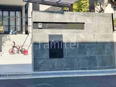 モダン門柱 壁タイル貼り タカショー セラレバンテ 郵便受けポスト YKKAP エクステリアポストG3型 宅配ボックス Panasonic コンボミドル